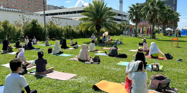 Charity Yoga チャリティヨガ